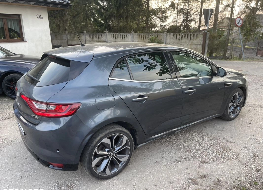 Renault Megane cena 29900 przebieg: 145000, rok produkcji 2017 z Gołańcz małe 172